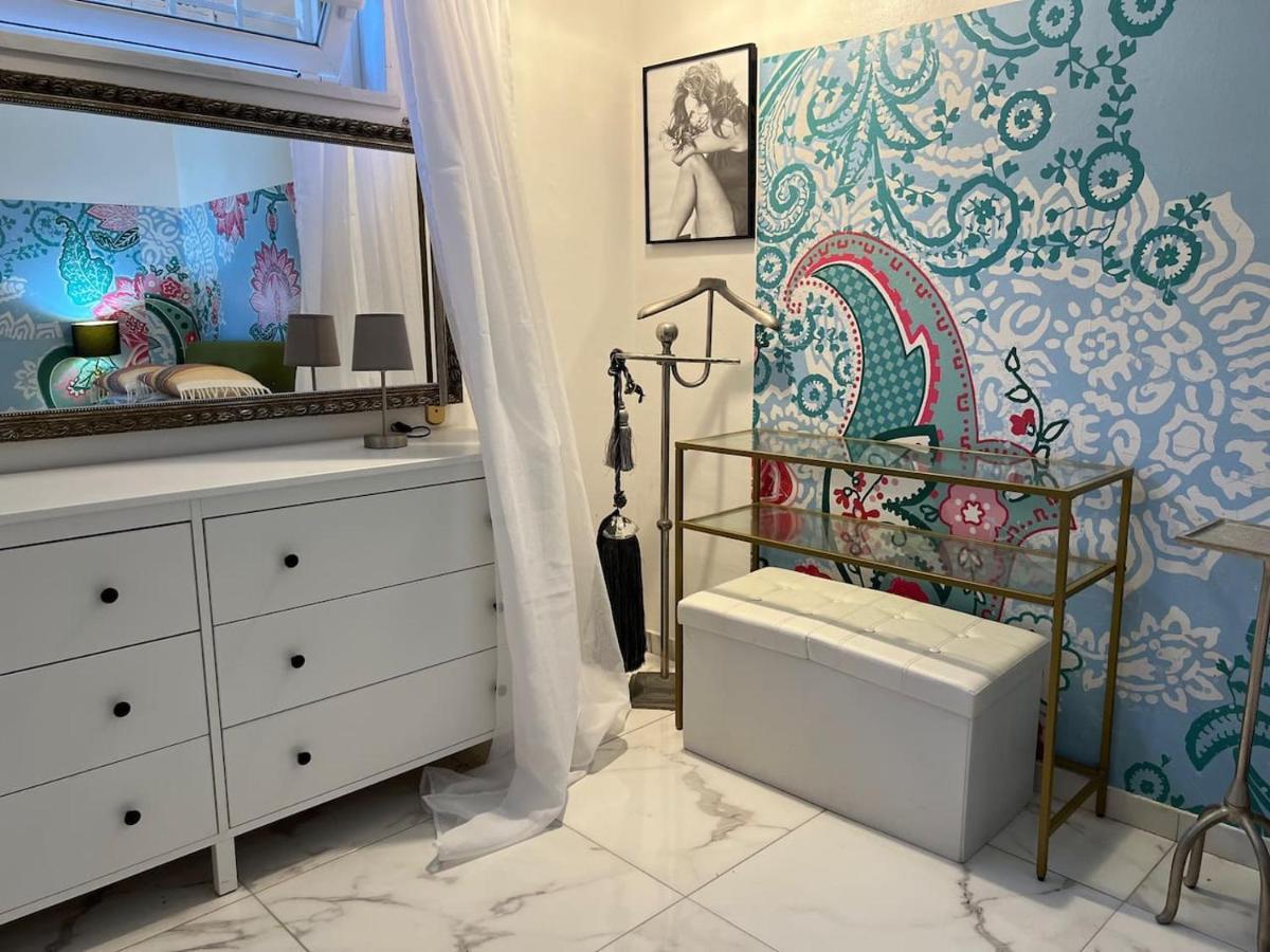 Wohnung Mit Direktem Meerzugang Торваяника Экстерьер фото